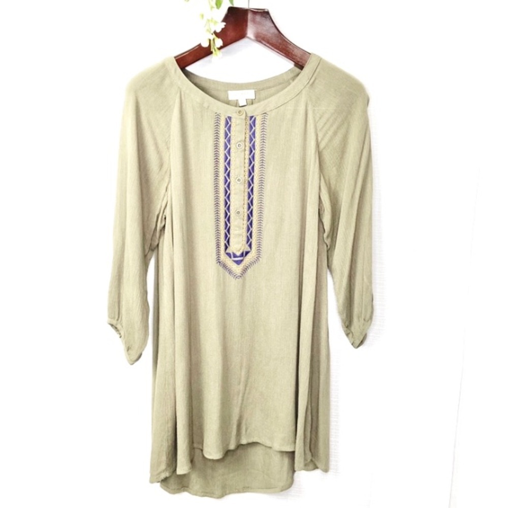 Umgee•boho flowy oversized olive green embroidered half button tunic small